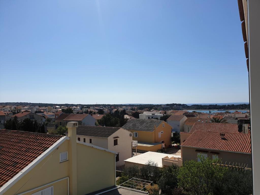 Apartments Loina Novalja Luaran gambar