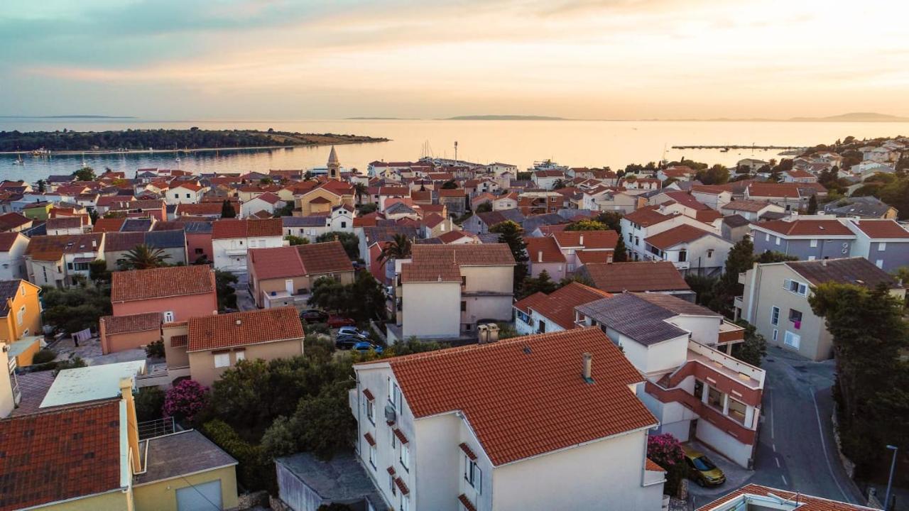 Apartments Loina Novalja Luaran gambar